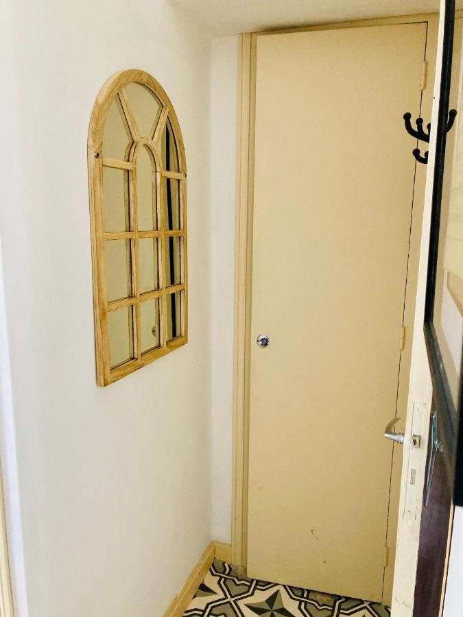 Une Maison De Famille Oloron-Sainte-Marie Ngoại thất bức ảnh