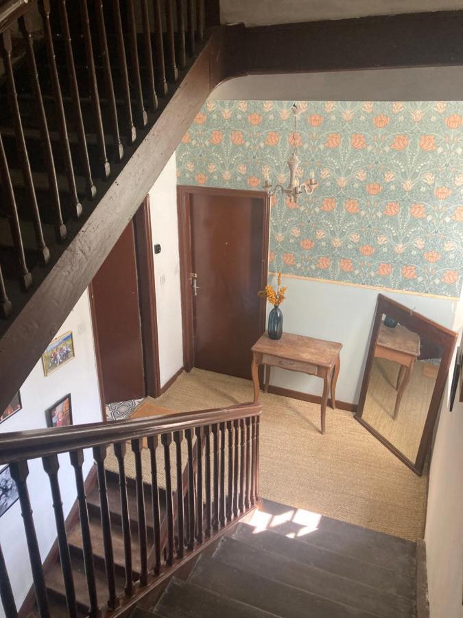 Une Maison De Famille Oloron-Sainte-Marie Ngoại thất bức ảnh